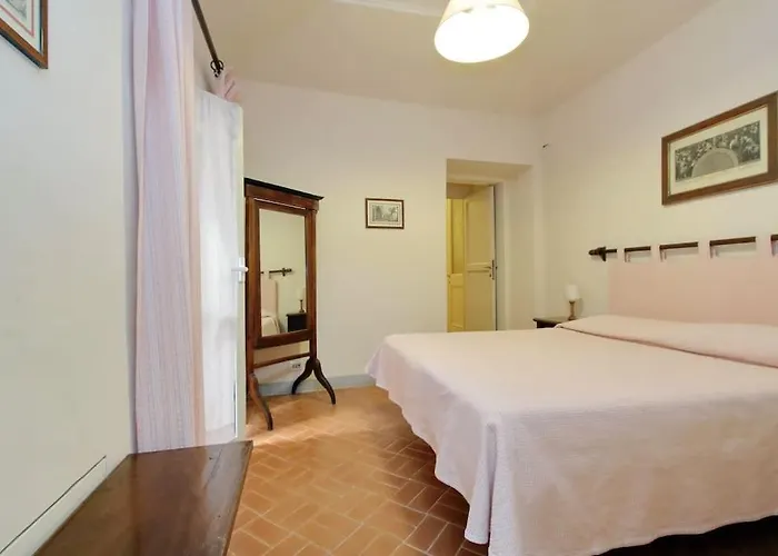Navona Elegant Two Bedroom Apartment